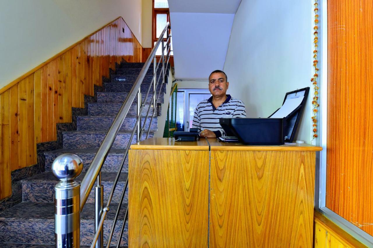 Oyo 38661 Hotel Apna Ghar Manāli Exteriér fotografie